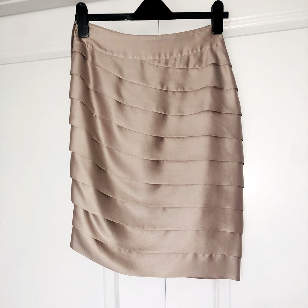 BANANA REPUBLIC Pencil Skirt. Sz 2. $67